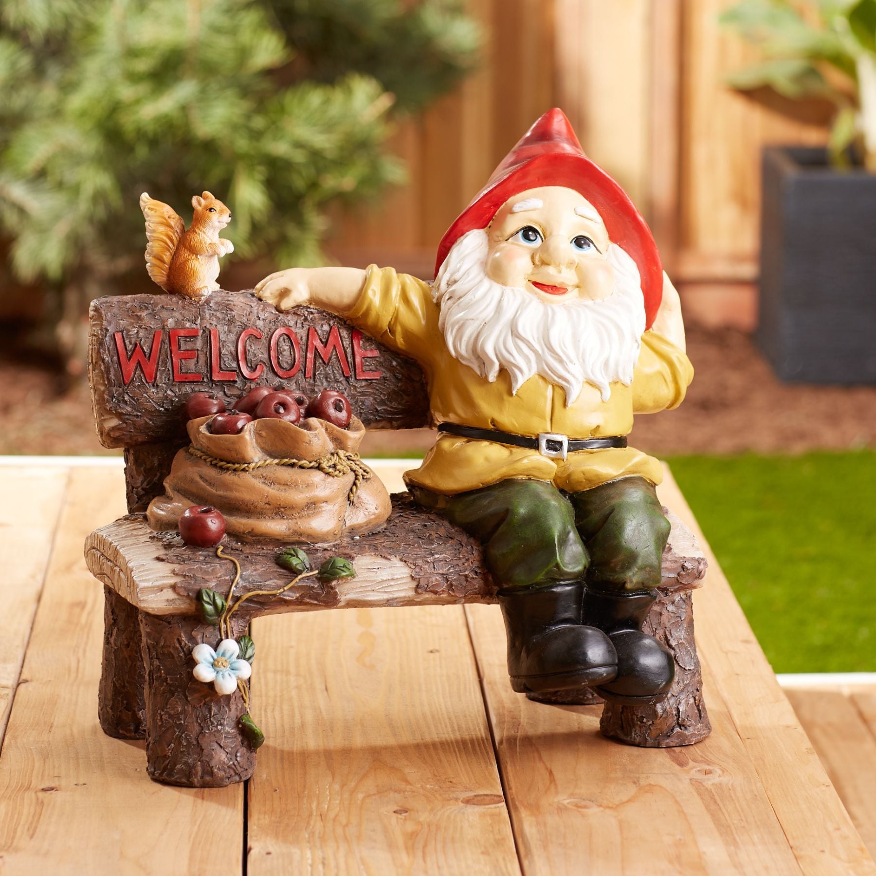 Garden Gnome Greeting Sign - Saunni Bee - Sculptures & Statues